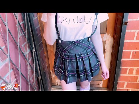 ❤️ Schoolgirl Sucks nws dick tob thiab fucks es tsis txhob ntawm chav kawm. ️❌  porno  ntawm peb