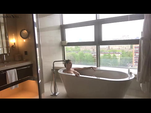 ❤️ Zoo heev babe Passionately jerking tawm nws pussy hauv chav dej ️❌  porno  ntawm peb